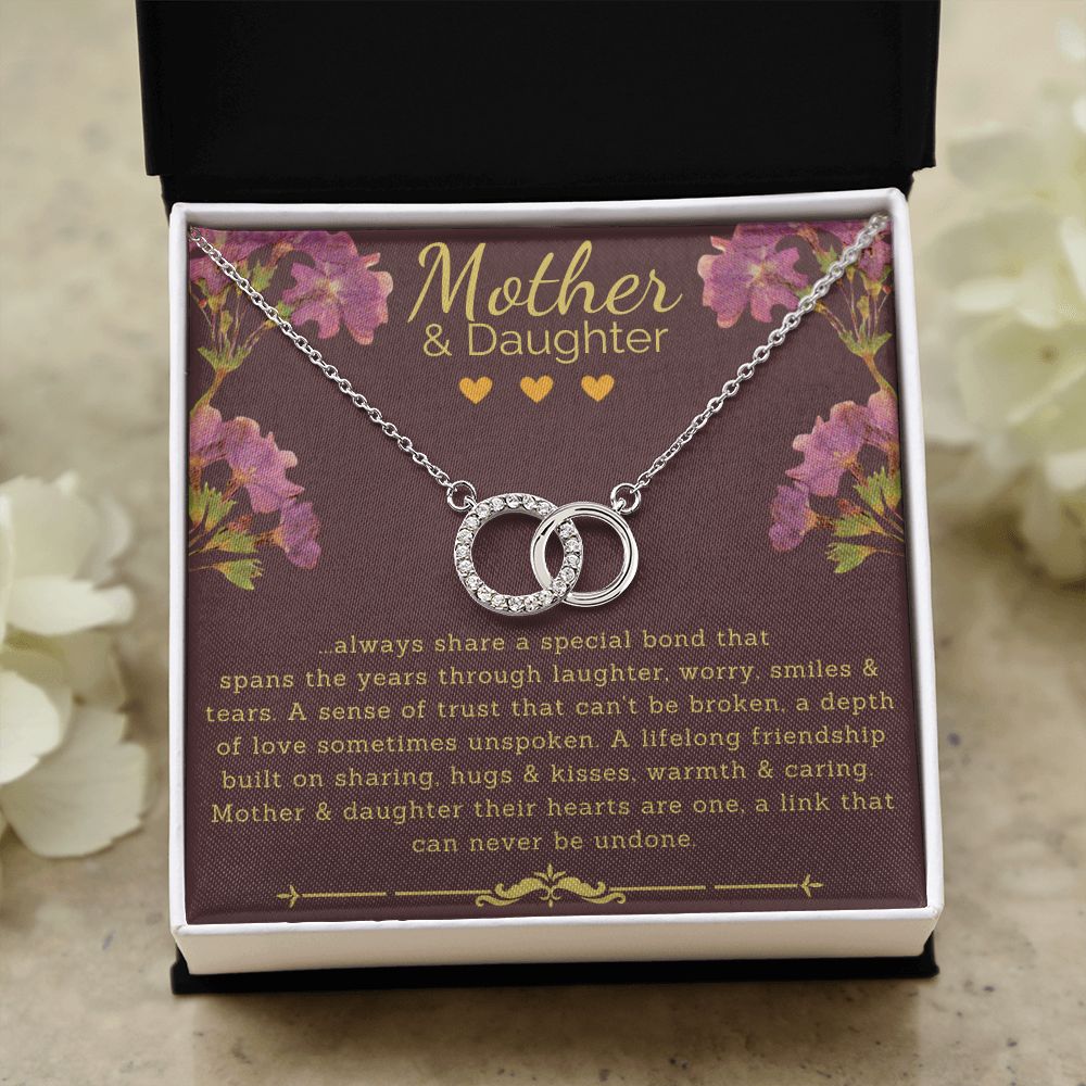 Mother and Daughter Christmas Card Necklace Jewelry Gift Set - Jewelry Gift Set - Gift for Her - Gift for Mom and Daughter - Holiday Matching Heart